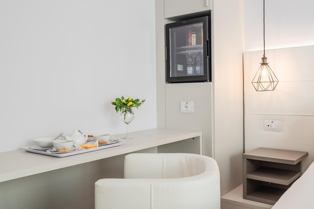 Superior Double or Twin Room Partial Sea View